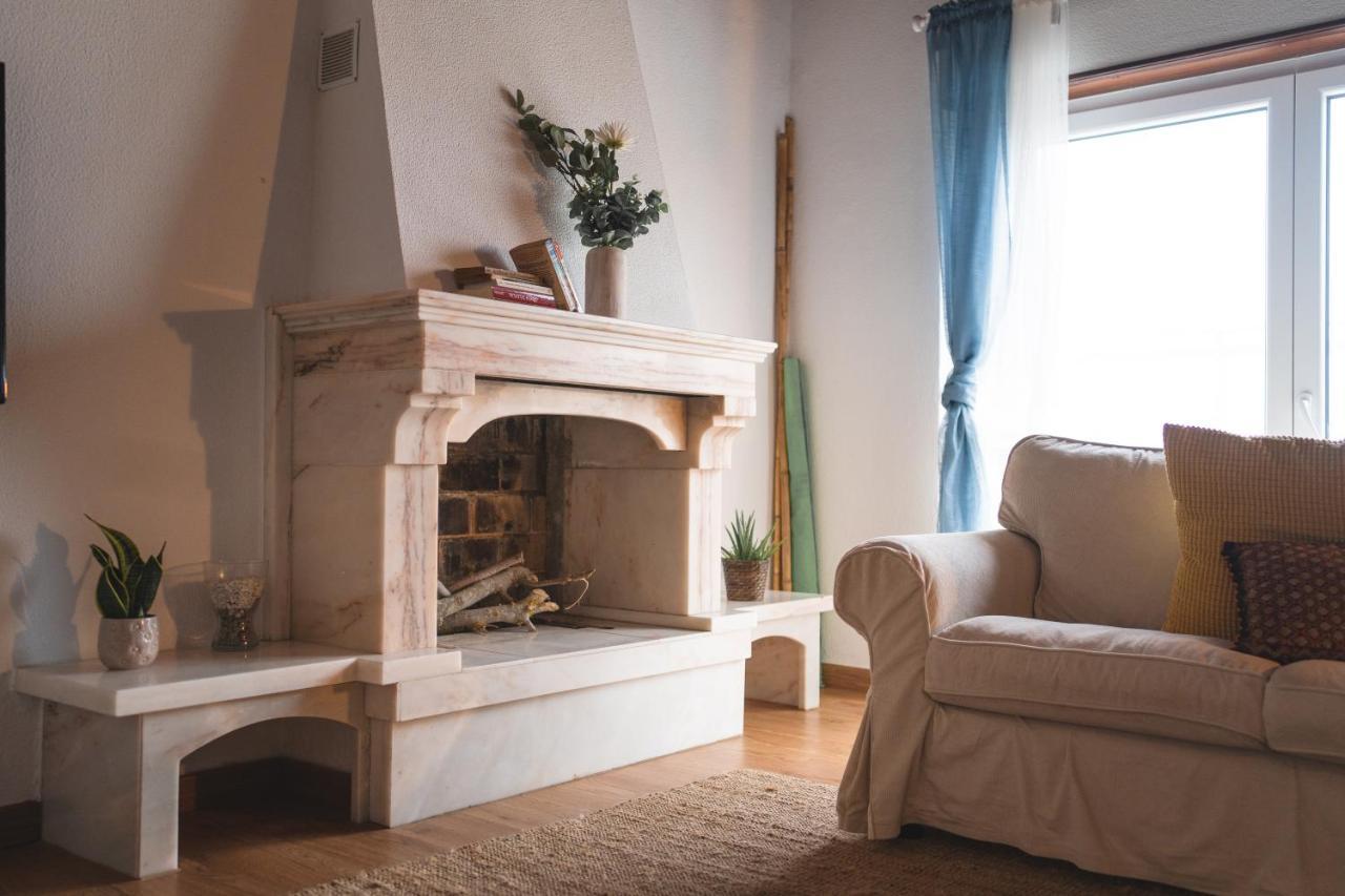 Хостел Gundi House Эрисейра Экстерьер фото