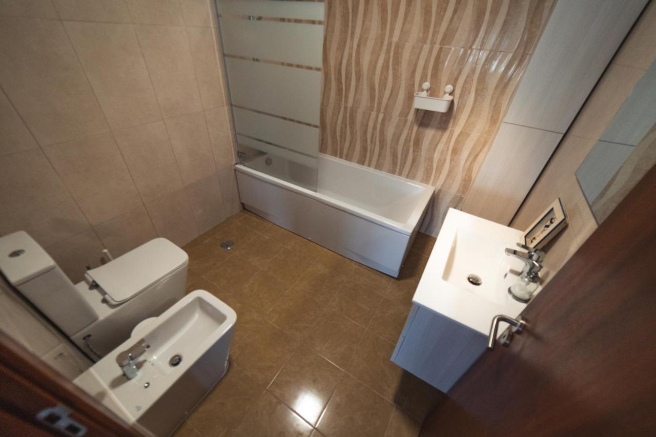 Хостел Gundi House Эрисейра Экстерьер фото